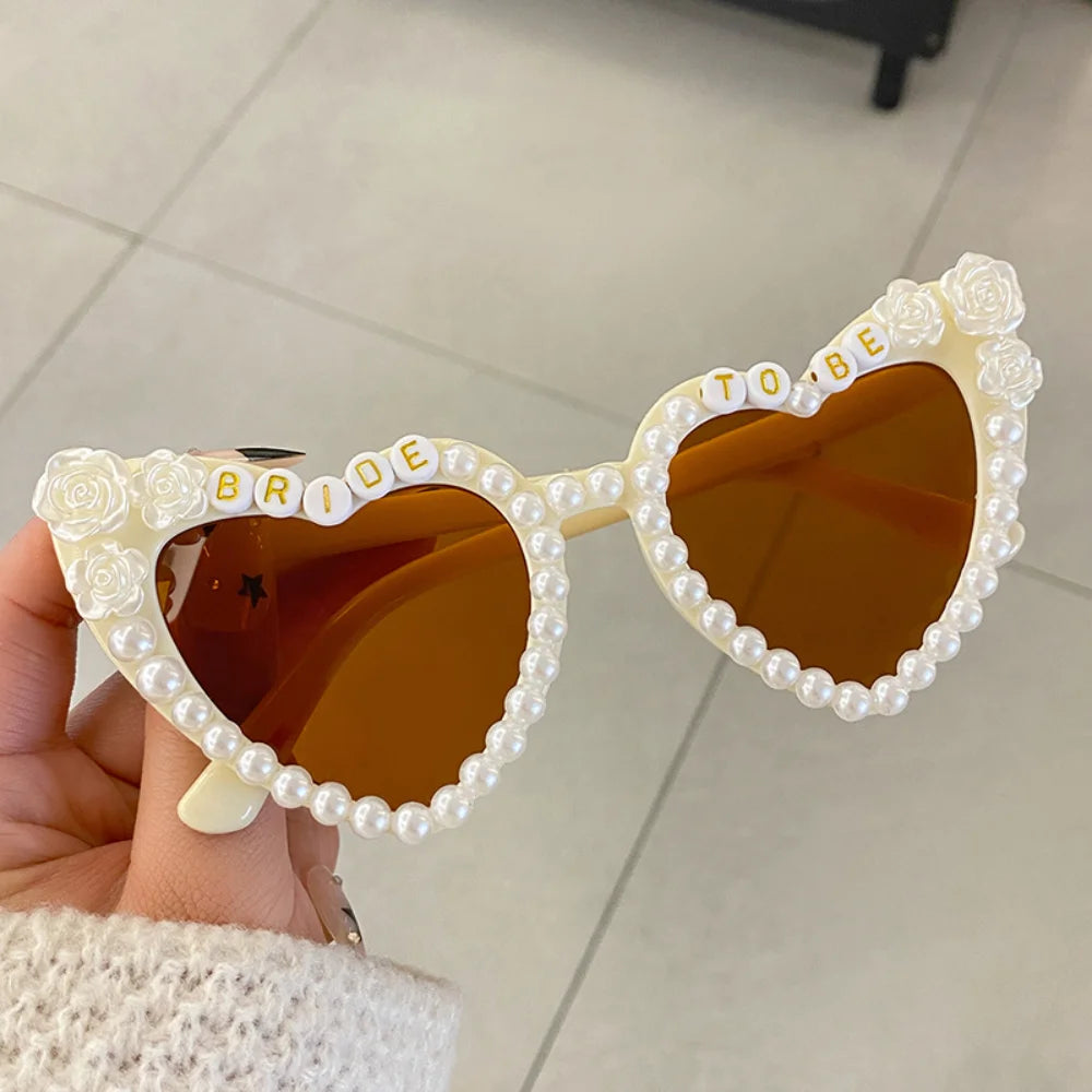 Women Sun Glasses Heart Big Frame Love Inlaid Pearl Fashion Ladies Luxury Sunglasses Wedding Decorative Glasses For Party Use