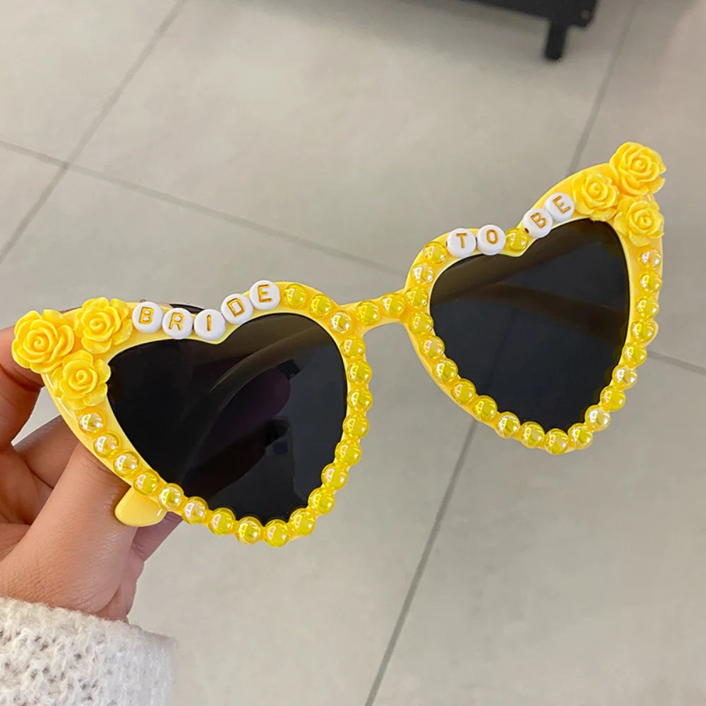 Women Sun Glasses Heart Big Frame Love Inlaid Pearl Fashion Ladies Luxury Sunglasses Wedding Decorative Glasses For Party Use