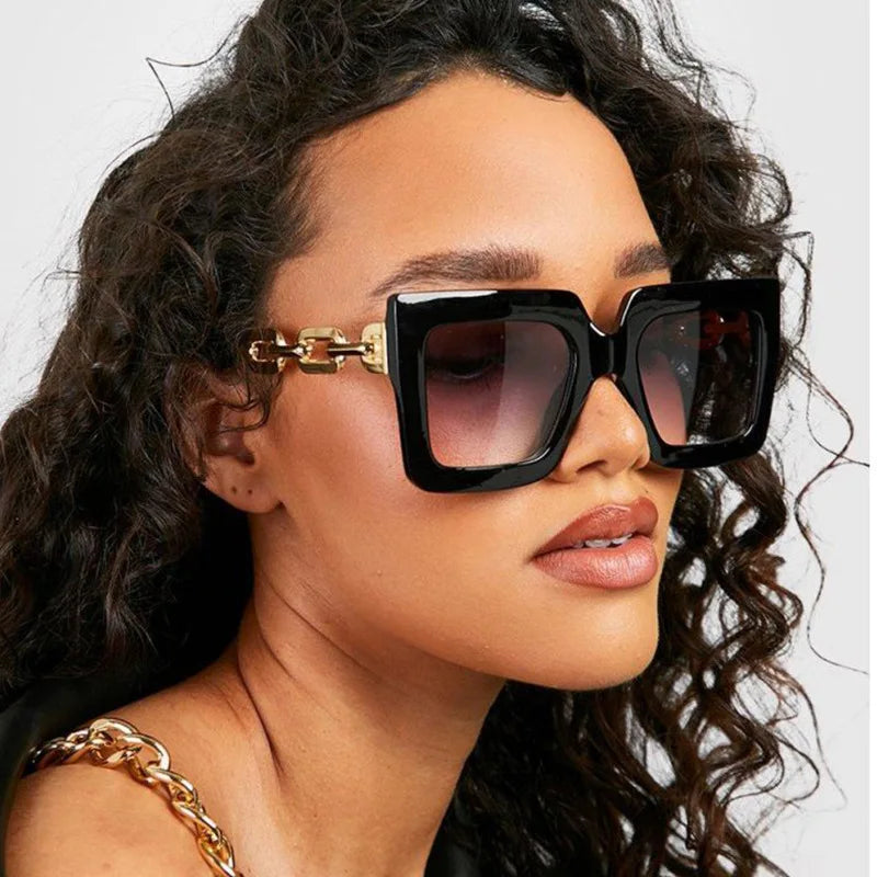 Classic Style Men’s Sunglasses Square Shape UV Protection Sunglasses Women Vintage Stylish Sun Glasses for Women