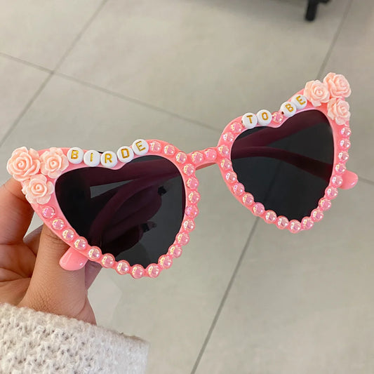 Women Sun Glasses Heart Big Frame Love Inlaid Pearl Fashion Ladies Luxury Sunglasses Wedding Decorative Glasses For Party Use