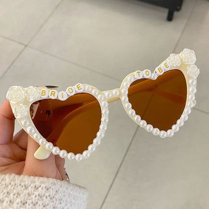 Women Sun Glasses Heart Big Frame Love Inlaid Pearl Fashion Ladies Luxury Sunglasses Wedding Decorative Glasses For Party Use