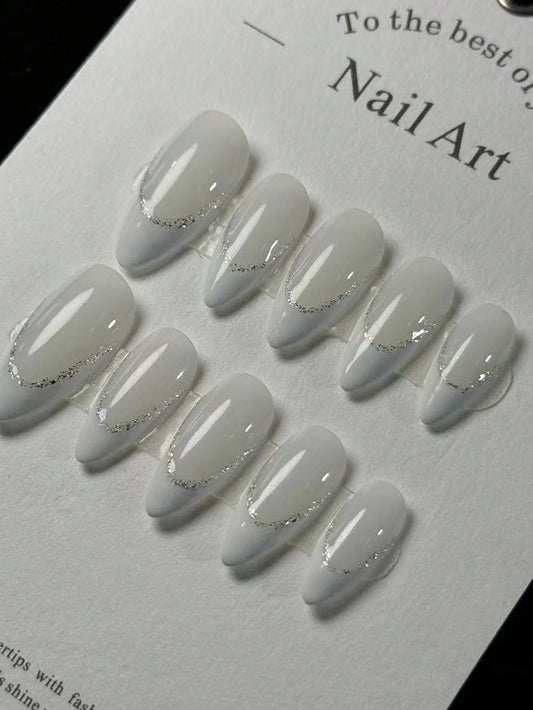10 pieces of pure handmade almond-shaped nails with white French tips, glittering powder outlining, dazzling and eye-catching, s