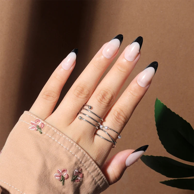 24 Pieces of White French Wearable Nails, Ice-Transparent Almond Nails, Fake Nail Patches, Simple Style Manicure, Finished Manicure