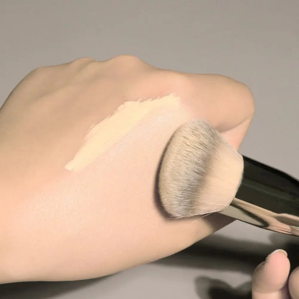 Large Make Up Blush Cosmetic Brush Contour Brush Eyeshadow Foundation Concealer Brush Makeup Brush Kabuki Brush Face Brush